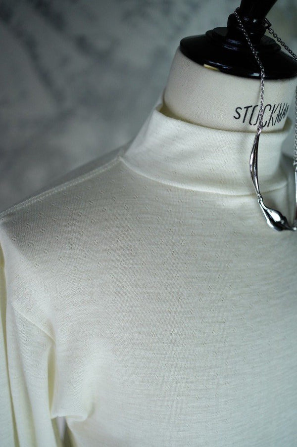 CCCA18UNI A -Wool Mock Neck T-