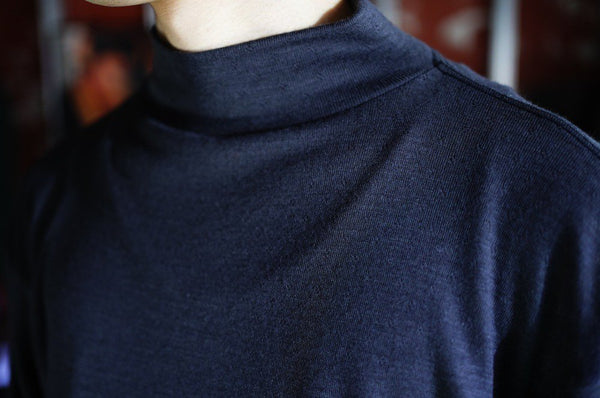 CCCA18UNI A -Wool Mock Neck T-