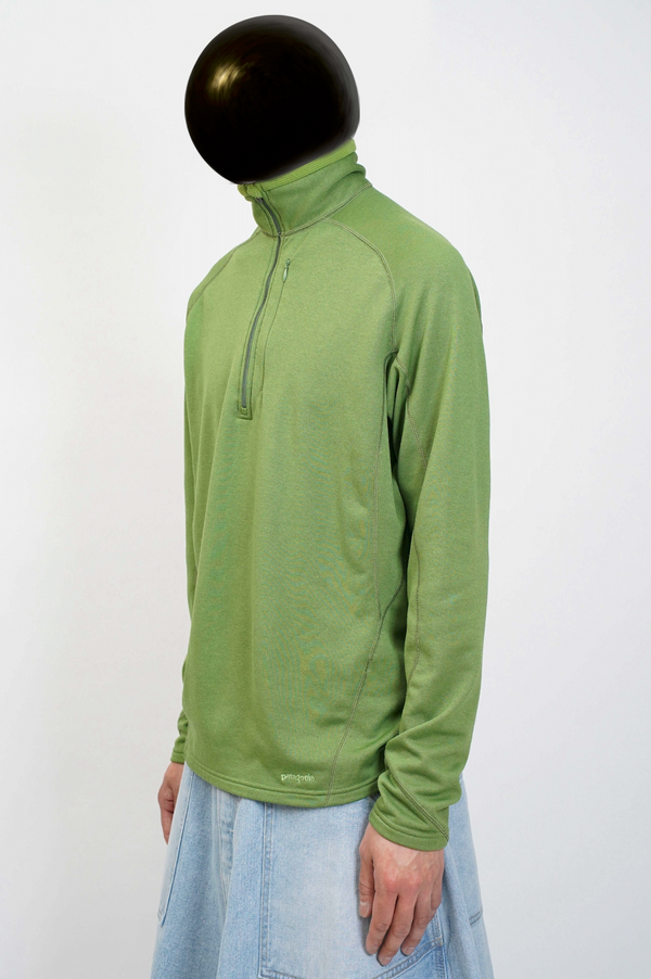 2009`s "Patagonia" -"Capilene" 4 Zip Neck Fleece Pullover-