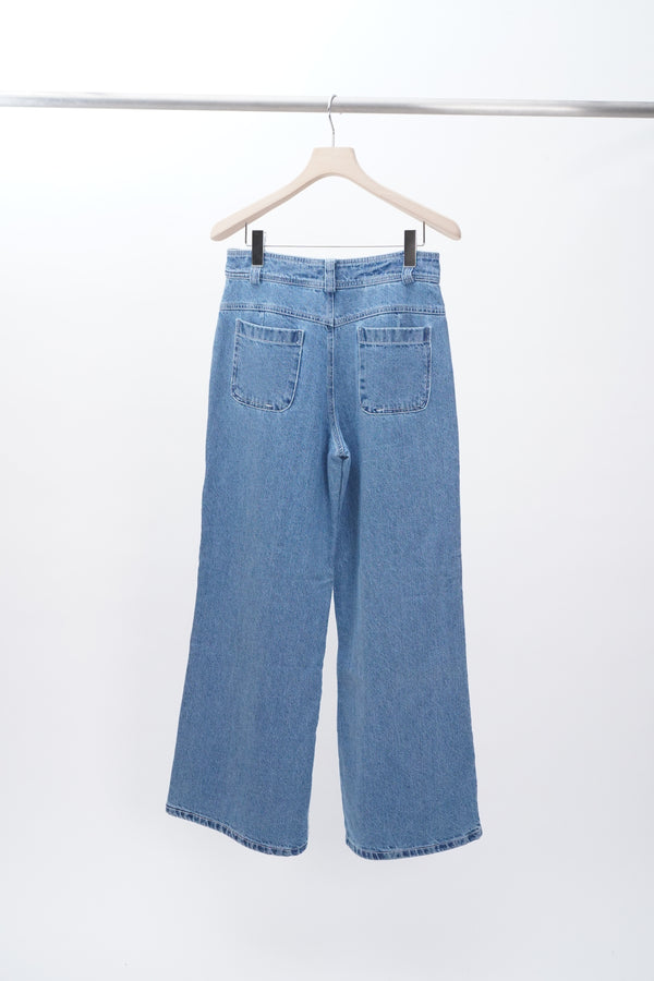"UNKNOWN" -Switch Design Denim-