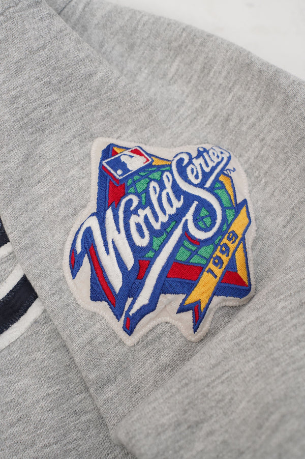 90's "MAJESTIC" -"NEW YORK YANKEES" Logo Sweat Hoodie-
