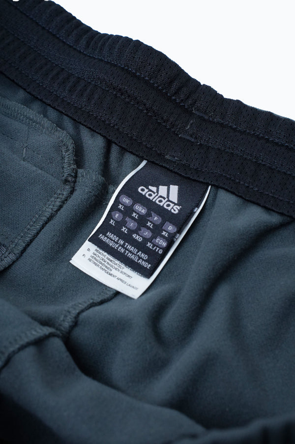 "adidas" -Track Pants-