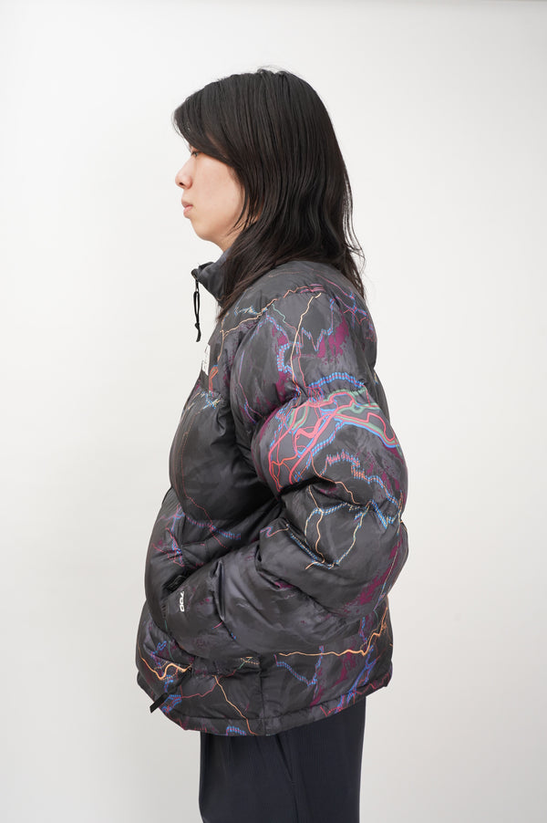 "THE NORTH FACE" -NUPTSE JACKET(BLACK/TRAIL GLOW PRINT)-