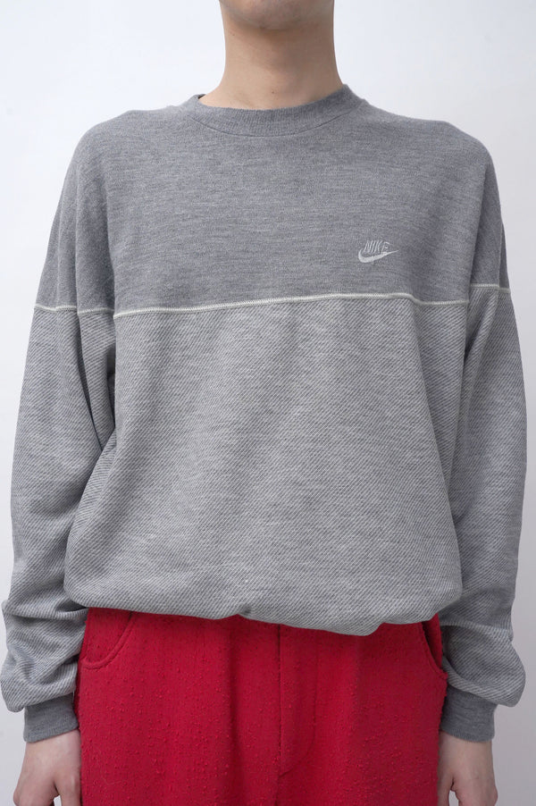 80's "NIKE" -Switched design C/N Sweat Shirts-