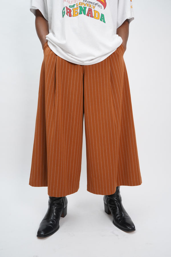 "UNKNOWN" -Stripe Baggy Pants-