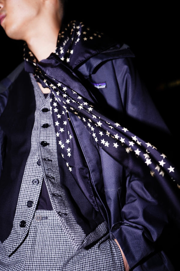 STAR PRINT SILK SCARF