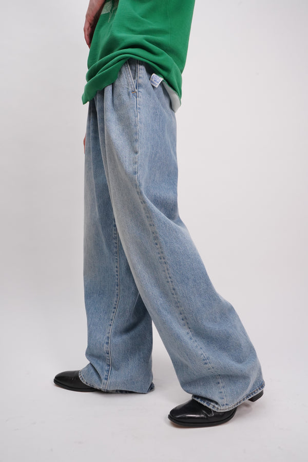 "UNKNOWN" -2 Tuck Denim Pants-