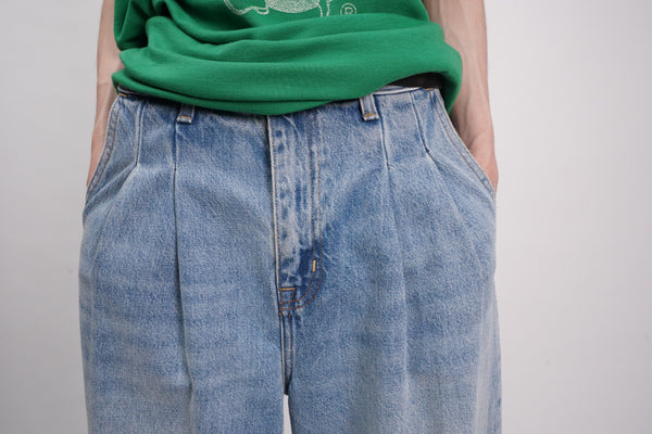 "UNKNOWN" -2 Tuck Denim Pants-