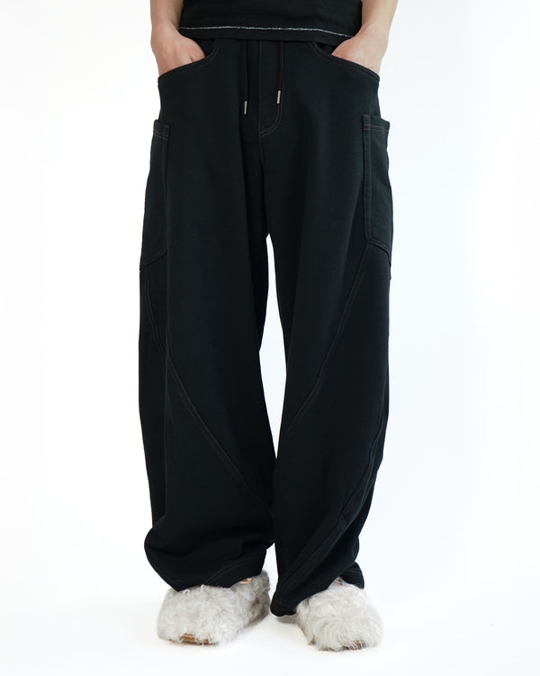 KHOKI -3D cutting sweat pants-