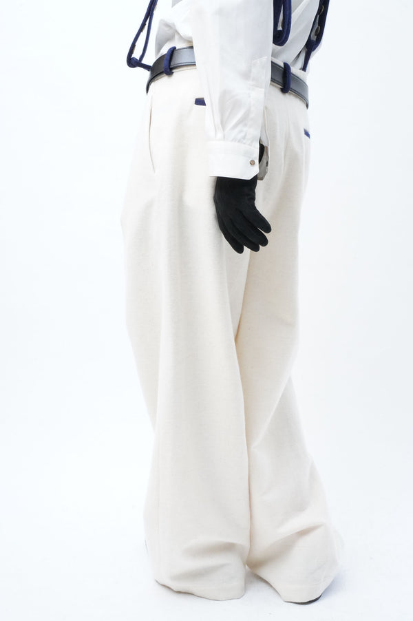 WHITE WOOL 1TUCK WIDE TROUSER WITH SUSPENDER
