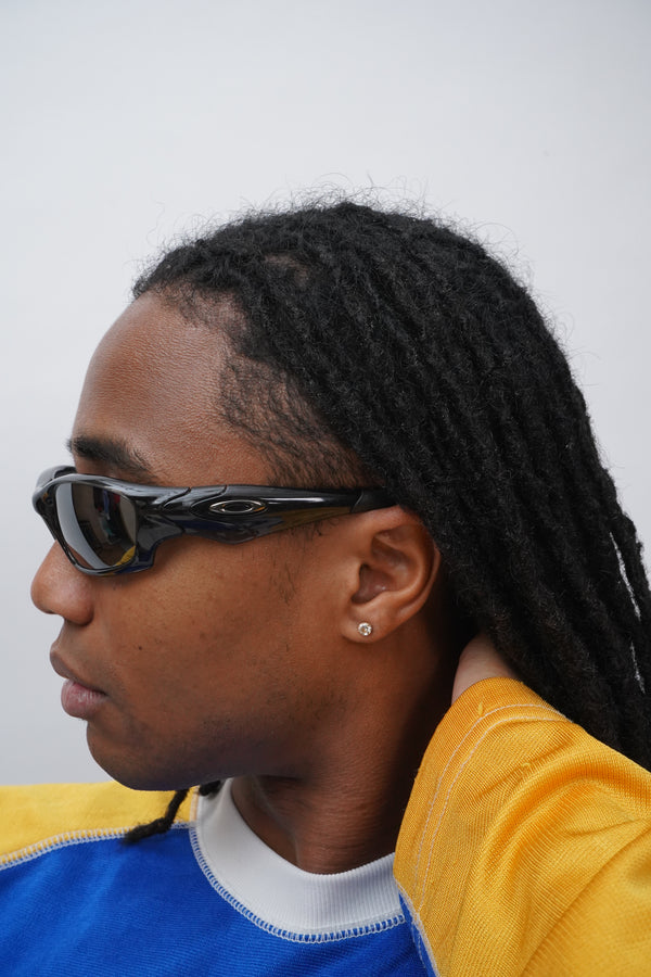 "OAKLEY" -Sunglasses-