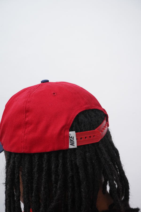 90's "NIKE" -Logo Embroidery 6 Panel Cap-