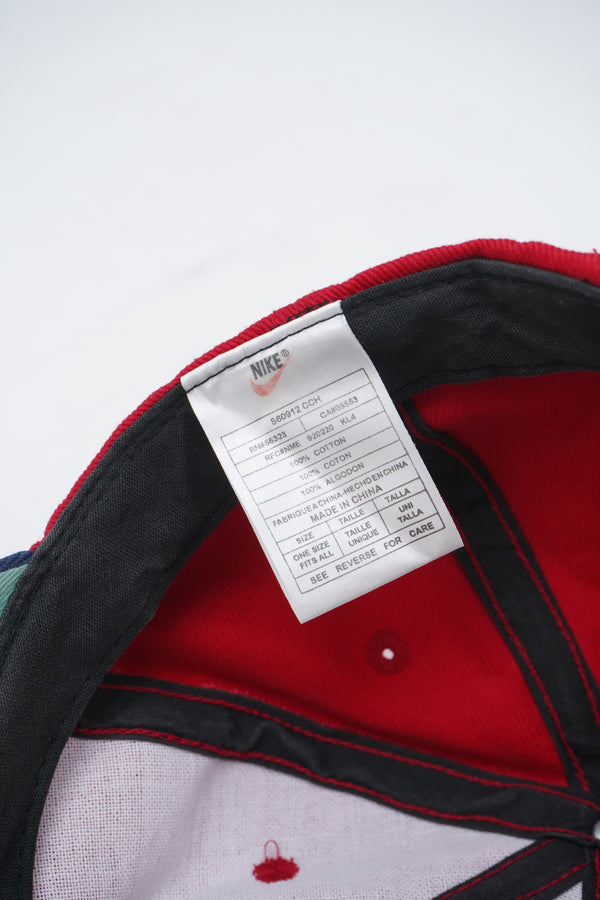 90's "NIKE" -Logo Embroidery 6 Panel Cap-