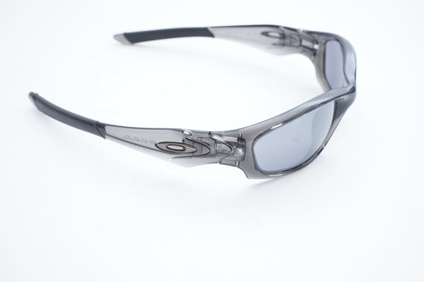 "OAKLEY" -Sunglasses-