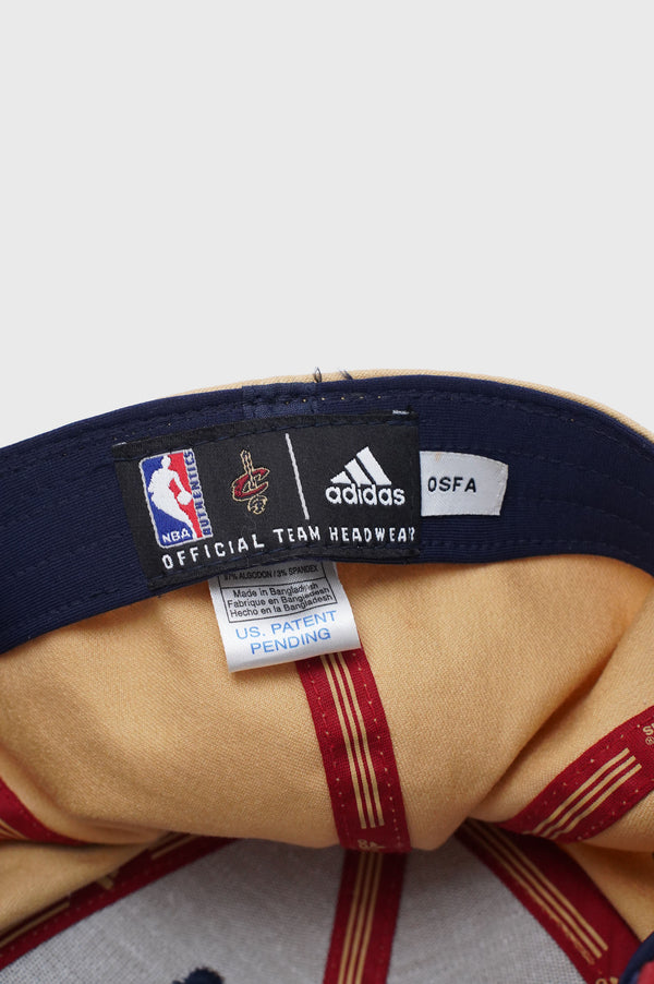 "adidas" -"CLEVELAND CAVALIERS" 6 PANEL CAP-