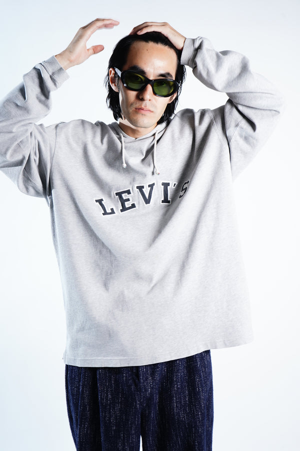 90’s "Levi’s" -Logo Patch Hooded L/S Tee-
