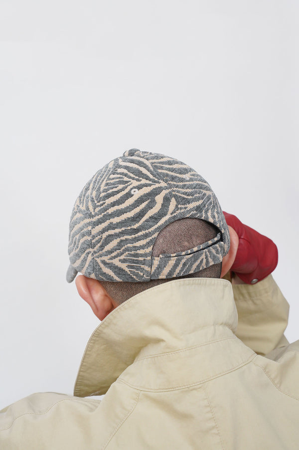 "UNKNOWN" -Gobelin Pattern 6Panel Cap-