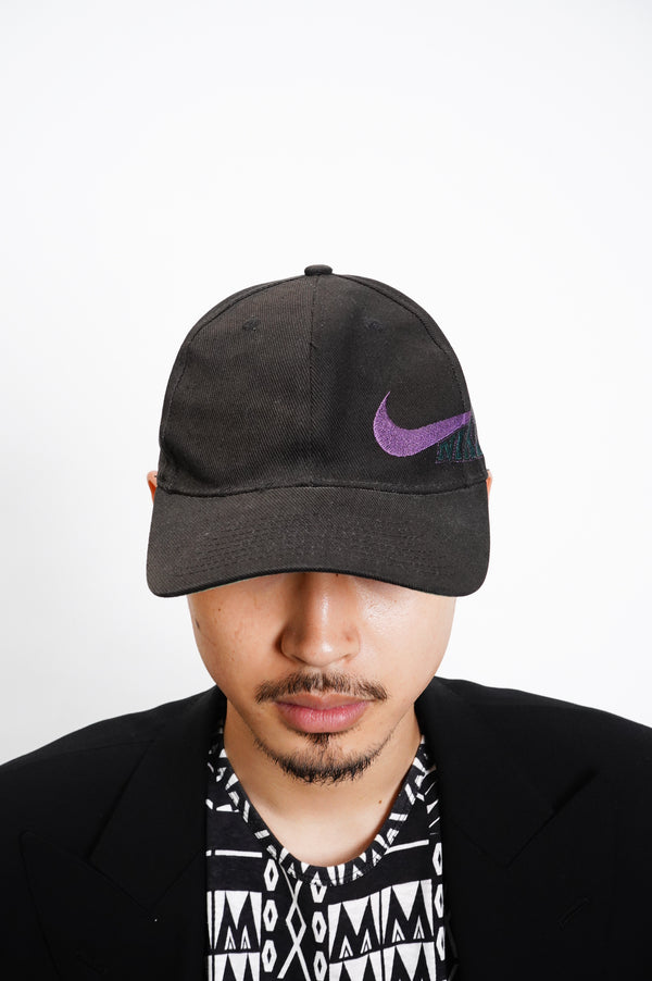 90's "NIKE" -Logo Embroidery 6 Panel Cap-