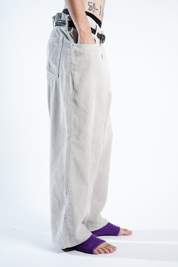 90’s "Levi’s Silver Tab" -"BAGGY" Corduroy Trousers-