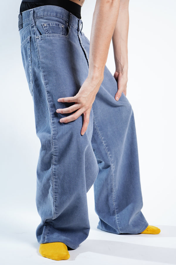 90’s "Levi’s Silver Tab" -“BAGGY MEGA WIDE LEG” Corduroy Trousers-