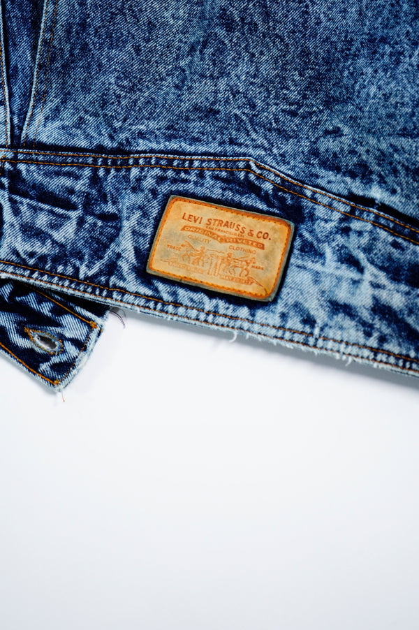 80's "Levi's" -75068-0227 Chemical Washed Denim Jacket-