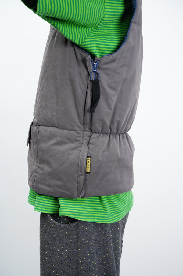 90's "ARMANI JEANS" -U Neck Padding Nylon Vest-