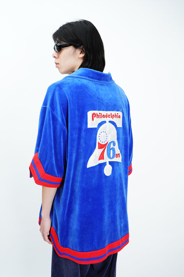 "HARD WOOD CLASSICS" -"Philadelphia 76ers" S/S Zip Shirt-