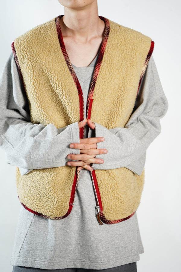90's "BANANA REPUBLIC" -Ombre Check Pattern Boa Liner Vest-