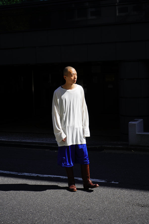 LONG-SLEEVED TEE