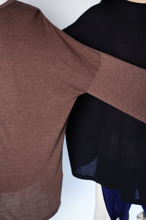 LONG-SLEEVED TEE