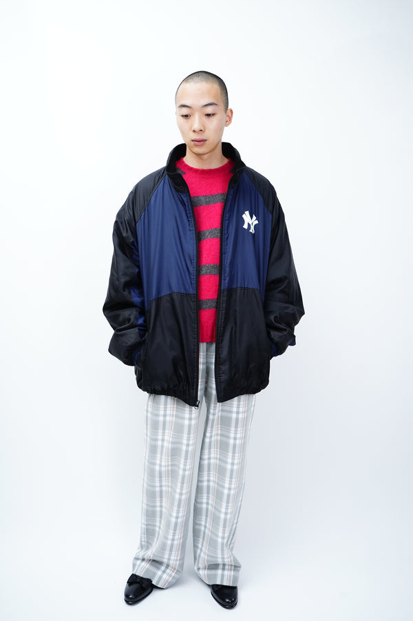 90's "GENUINE MERCHANDISE" -"NEW YORK YANKEES" Stadium Jumper-