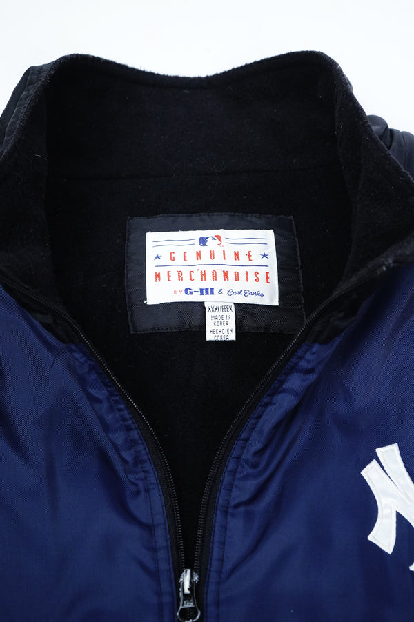 90's "GENUINE MERCHANDISE" -"NEW YORK YANKEES" Stadium Jumper-