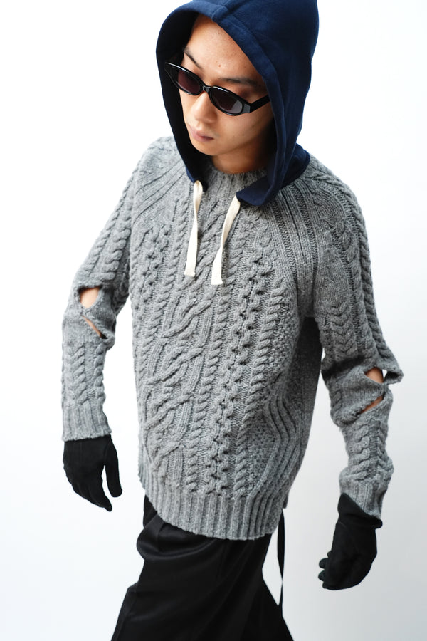 -KNITTED WOOL HOODED CABLE JUMPER-
