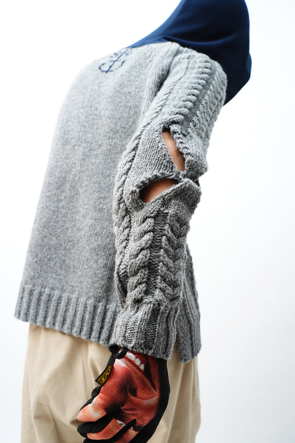 -KNITTED WOOL HOODED CABLE JUMPER-