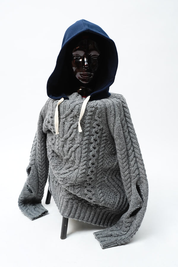 -KNITTED WOOL HOODED CABLE JUMPER-