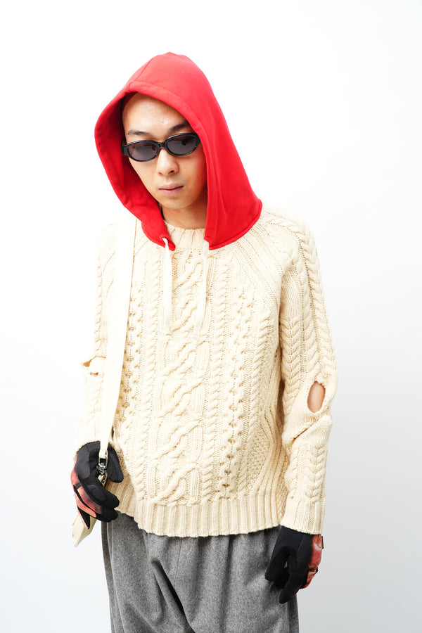 -KNITTED WOOL HOODED CABLE JUMPER-
