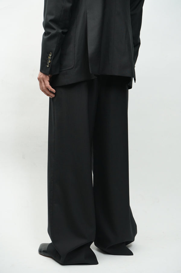 "MARINA YEE" -WIDE LEGGED PLEATED TROUSERS-