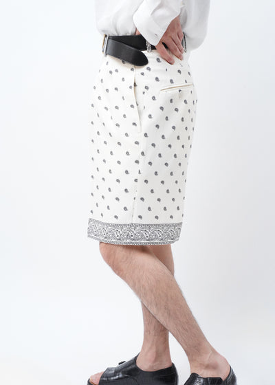 -Tucked Shorts-