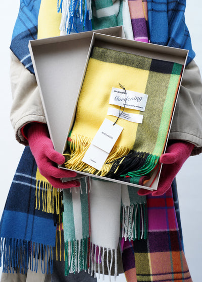 MAGNIBERG - Queen Scarf -