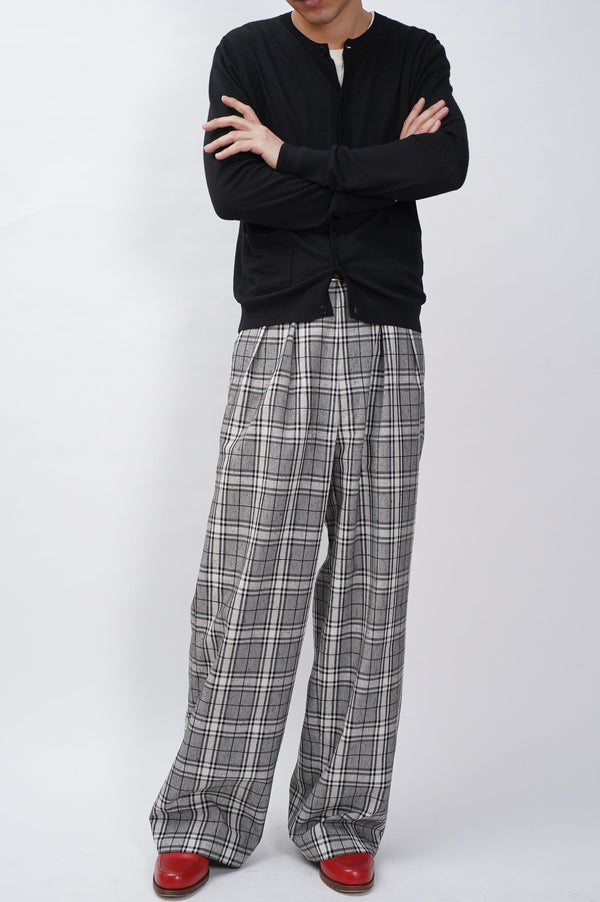 -Two Tuck Baggy Trousers-