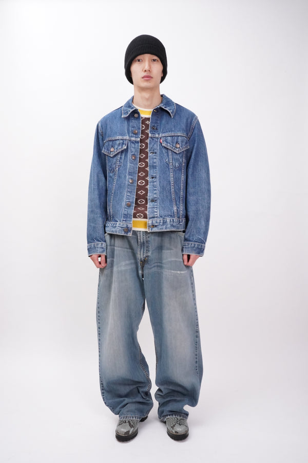 80's "Levi's" -Denim Trucker Jacket-