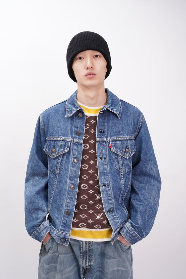 80's "Levi's" -Denim Trucker Jacket-