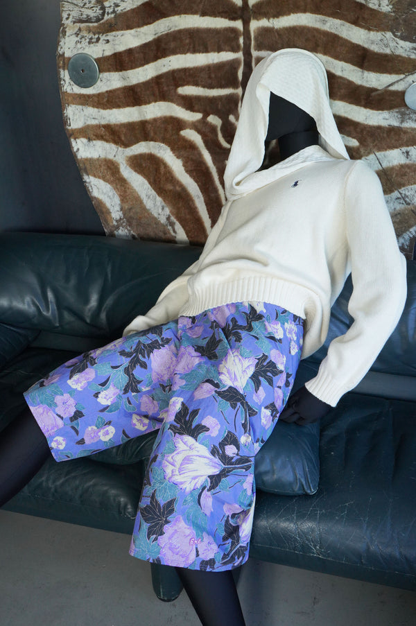 -PRINTED SWIM SHORTS-
