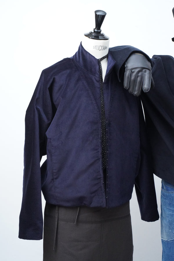 - JACKET -