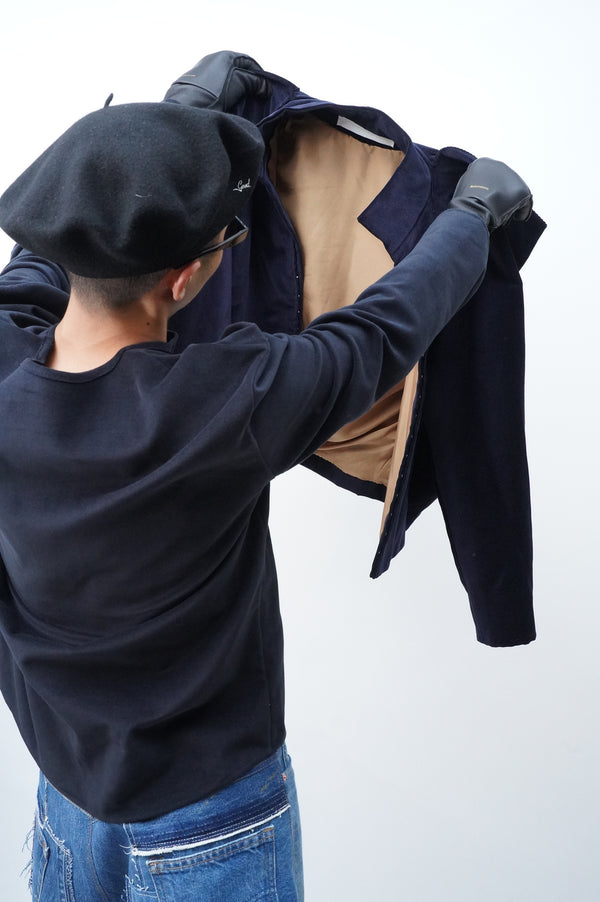 - JACKET -