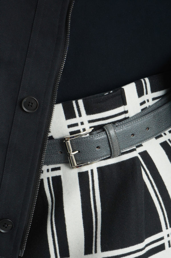 -ROLLER BUCKLE WAXED LEATHER BELT-