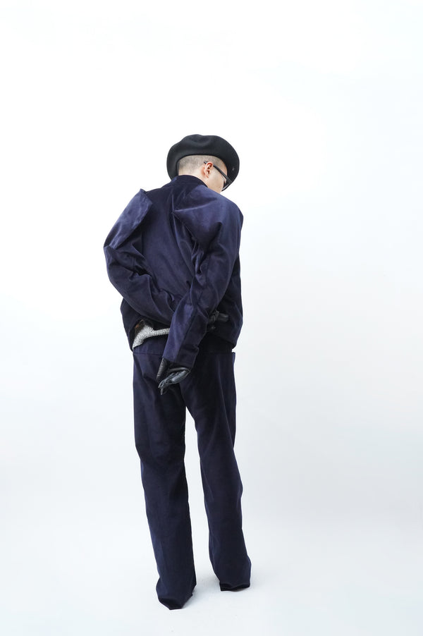 - JACKET -