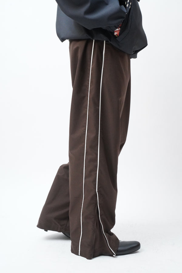NIKE SPORTSWEAR -SIDE LINE TRACK PANTS- [BROWN]