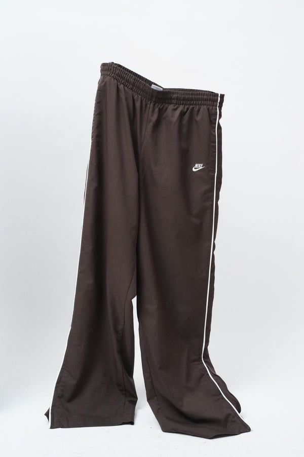 NIKE SPORTSWEAR -SIDE LINE TRACK PANTS- [BROWN]