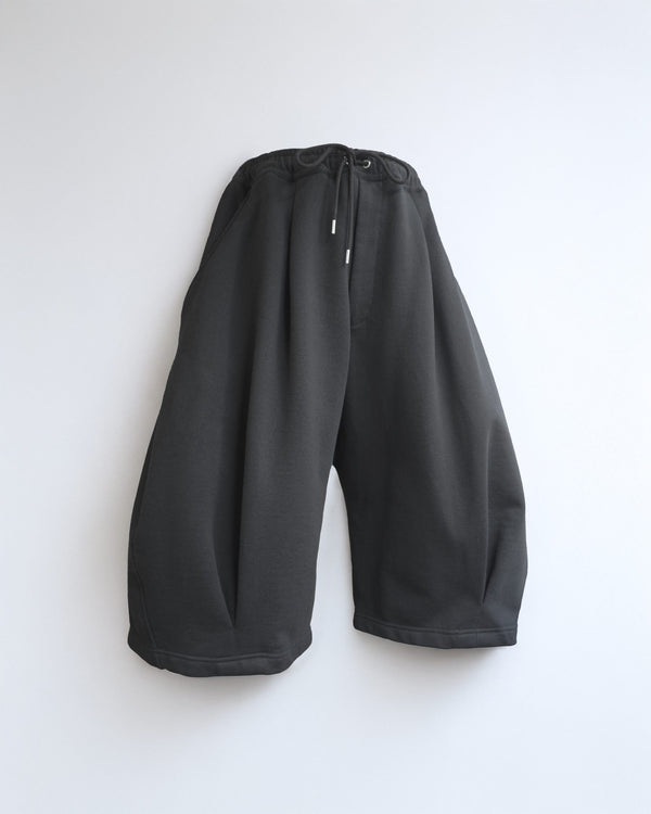 -Pleated Balloon Sweat Shorts-